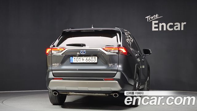 Toyota RAV4 5-го поколения 2.5 4WD Hybrid - фото 3