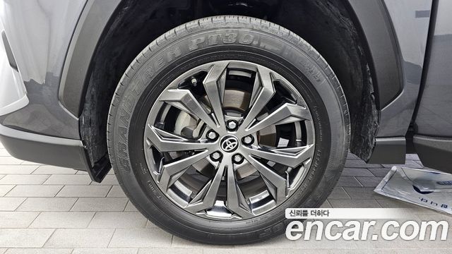 Toyota RAV4 5-го поколения 2.5 4WD Hybrid - фото 4