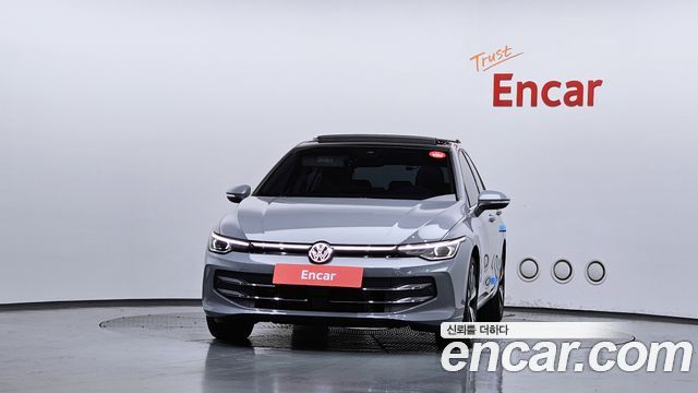Volkswagen Golf 8-го поколения 2.0 TDI Prestige - фото 2