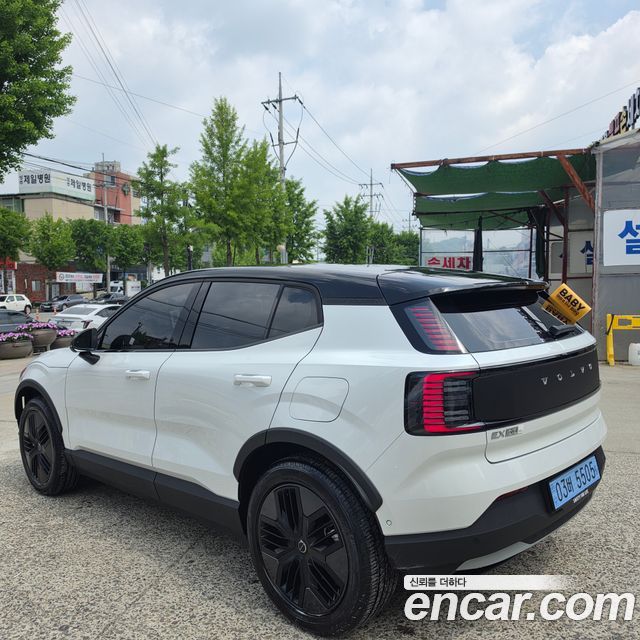Volvo EX30 Performance Ultra - фото 1