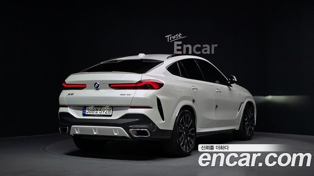 BMW X6 G06 xDrive40i M Sport - фото 1