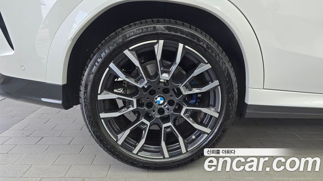 BMW X6 G06 xDrive40i M Sport - фото 4