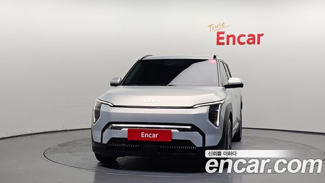 Kia EV3 Long Range 2WD Earth - фото 2