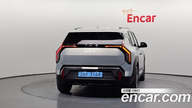 Kia EV3 Long Range 2WD Earth - фото 3