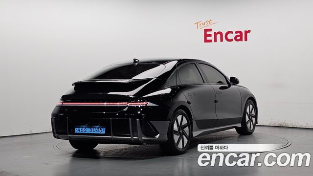 Hyundai Ioniq6 Long Range Exclusive + - фото 1