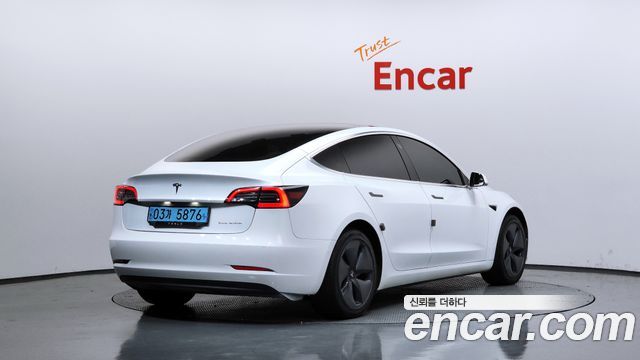 Tesla Model 3 Long Range AWD - фото 1