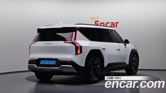 Kia EV9 Long Range 4WD Earth - фото 1