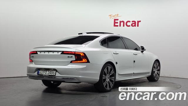 Volvo S90 B6 AWD Ultimate Bright - фото 0