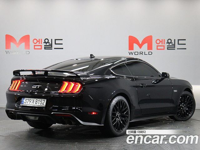 Ford Mustang GT Coupe - фото 2