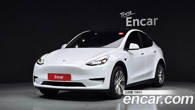 Tesla Model Y RWD - фото 0