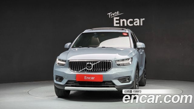 Volvo XC40 T4 Inscription - фото 2
