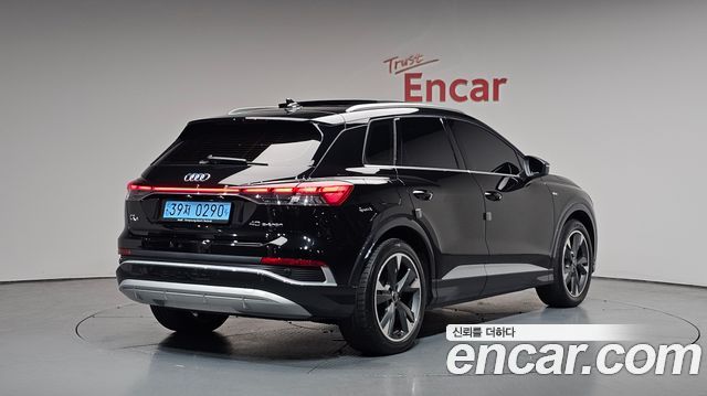 Audi Q4 e-tron F4 40 Premium - фото 0