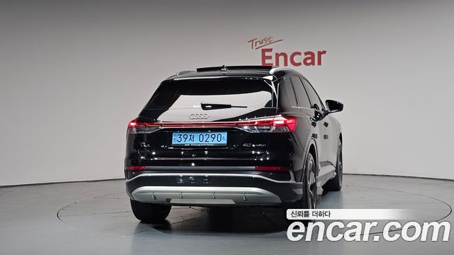 Audi Q4 e-tron F4 40 Premium - фото 2
