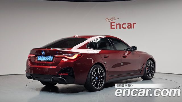 BMW i4 M50 - фото 0