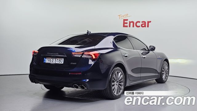 Maserati Ghibli 2.0 GT 3rd - фото 1