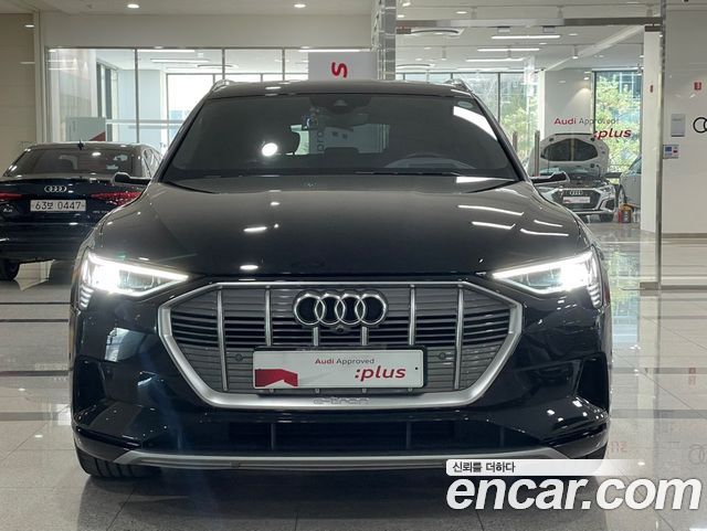 Audi e-tron 55 Quattro - фото 2
