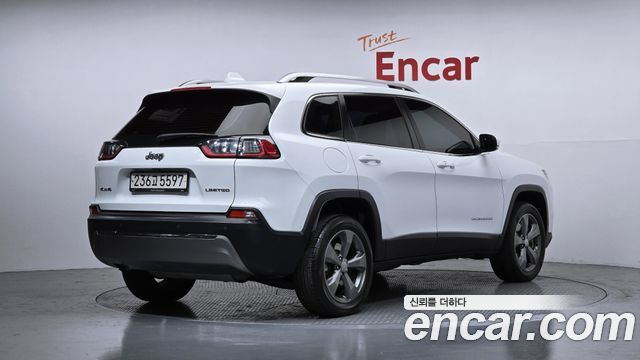 Jeep Cherokee KL 2.4 Limited AWD - фото 1