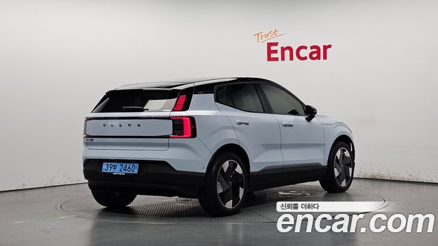 Volvo EX30 Ultra - фото 1