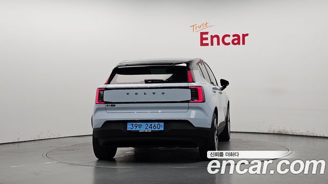 Volvo EX30 Ultra - фото 3