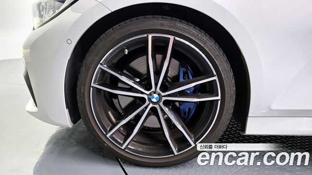 BMW 3-Series G20 320i Touring M Sports - фото 4
