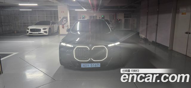 BMW i7 G70 eDrive 50 M Sport - фото 2