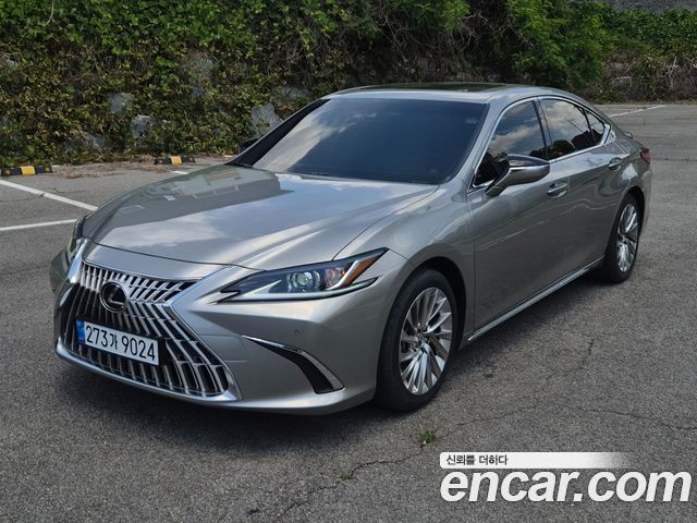 Lexus ES 7-го поколения Luxury Plus - фото 0