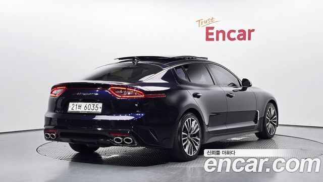 Kia Stinger 2.0 Turbo 2WD Dream Edition - фото 1