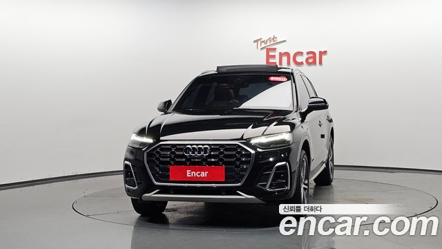 Audi Q5 FY 45 TFSI Quattro Premium - фото 2