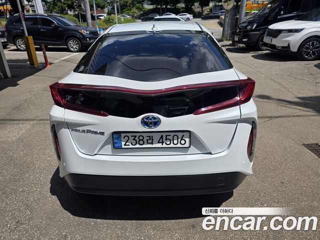 Toyota Prius 1.8 - фото 2