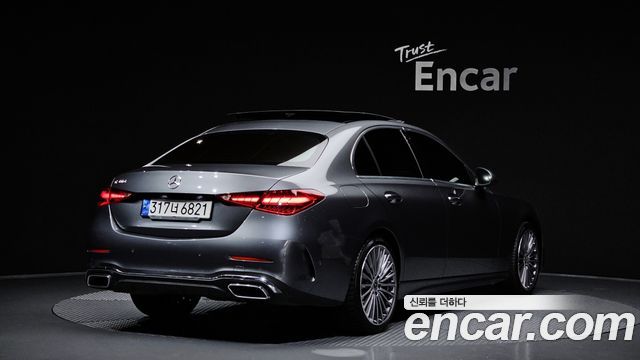 Mercedes-Benz C-Class W206 C300 AMG Line - фото 1