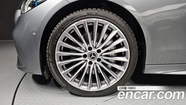 Mercedes-Benz C-Class W206 C300 AMG Line - фото 4