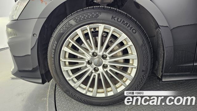 Audi A6 C8 40 TDI Premium - фото 4