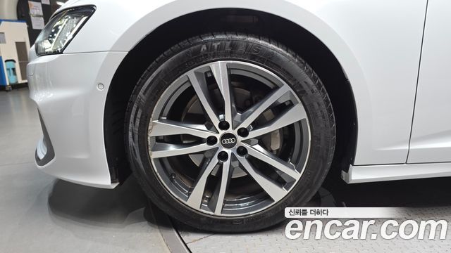 Audi A6 C8 45 TFSI Premium - фото 4
