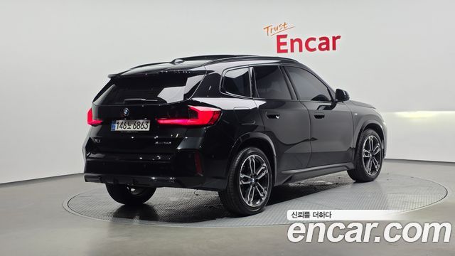 BMW X1 U11 sDrive 18d M Sport - фото 1