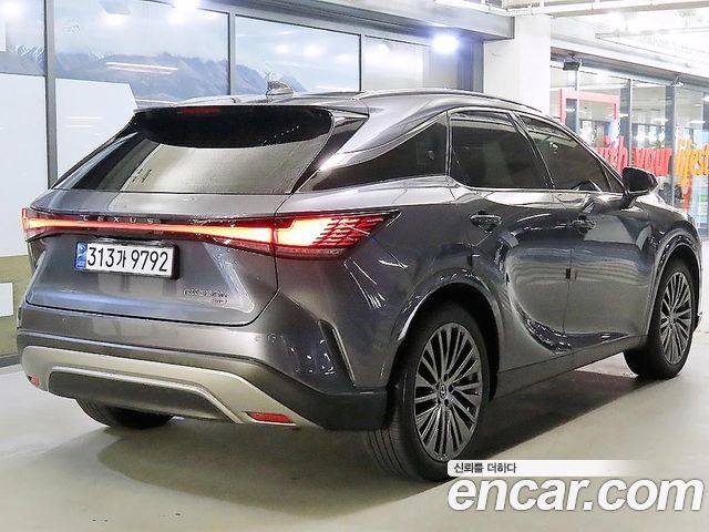 Lexus RX 5-го поколения Luxury - фото 4