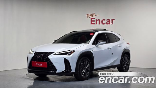 Lexus UX 2.0 F-Sport 2WD - фото 0