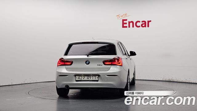BMW 1-Series F20 118d JOY 5DOOR - фото 3
