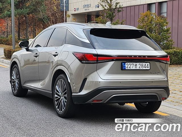 Lexus RX 5-го поколения Luxury - фото 3