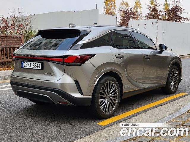 Lexus RX 5-го поколения Luxury - фото 4