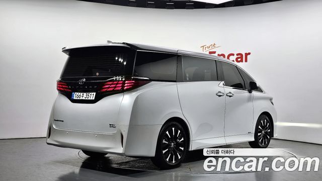 Toyota Alphard 4-го поколения 2.5 HEV Executive AWD - фото 1