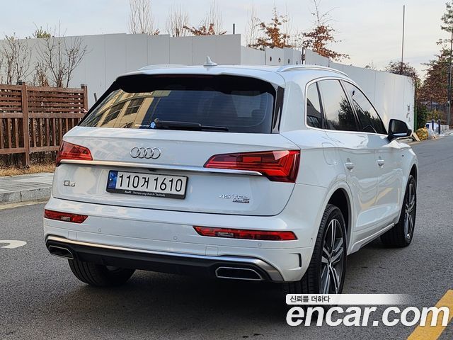 Audi Q5 FY 45 TFSI Quattro Premium - фото 4