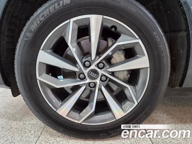 Audi Q5 FY 45 TFSI Quattro - фото 4