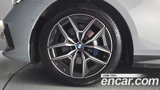 BMW 5-Series G60 520i M Sport - фото 4