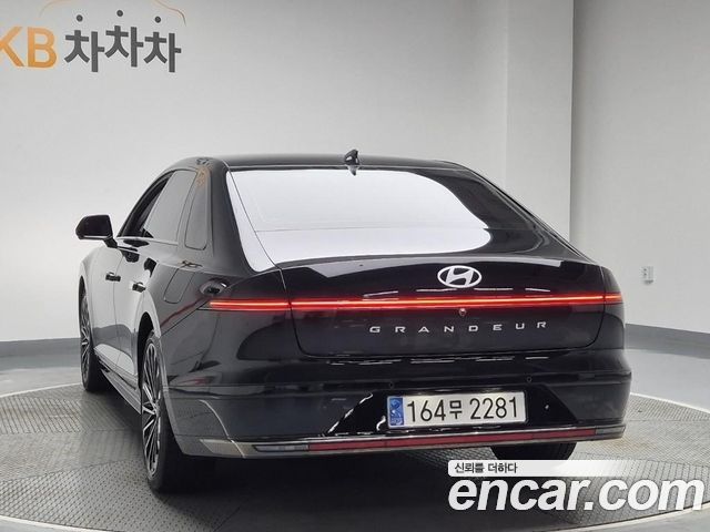 Hyundai Grandeur GN7, гибрид Calligraphy - фото 1