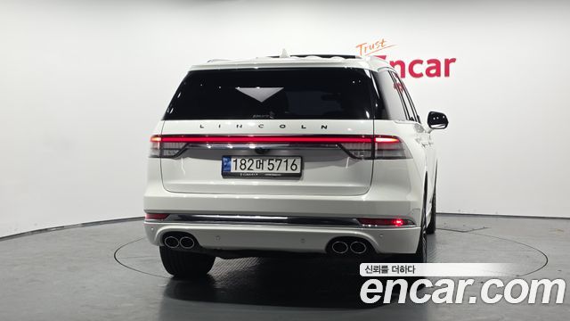 Lincoln Aviator 2-го поколения 3.0 Black Label AWD - фото 3
