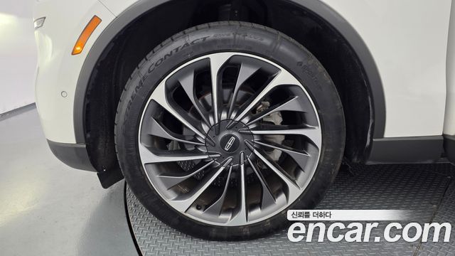 Lincoln Aviator 2-го поколения 3.0 Reserve AWD - фото 3