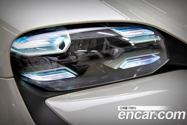 Porsche Taycan 4S - фото 1