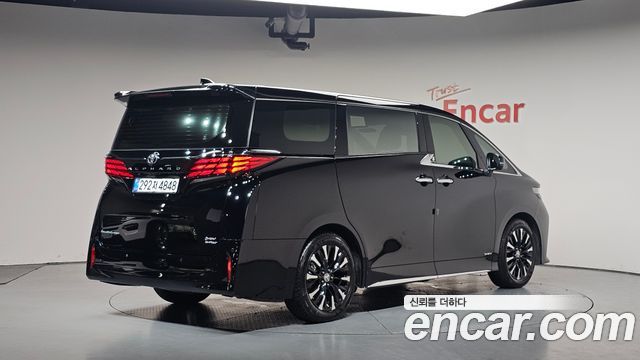 Toyota Alphard 4-го поколения 2.5 HEV Executive AWD - фото 0
