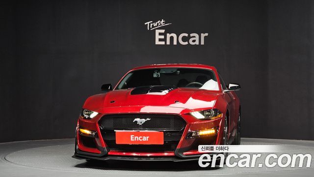 Ford Mustang Coupe - фото 2