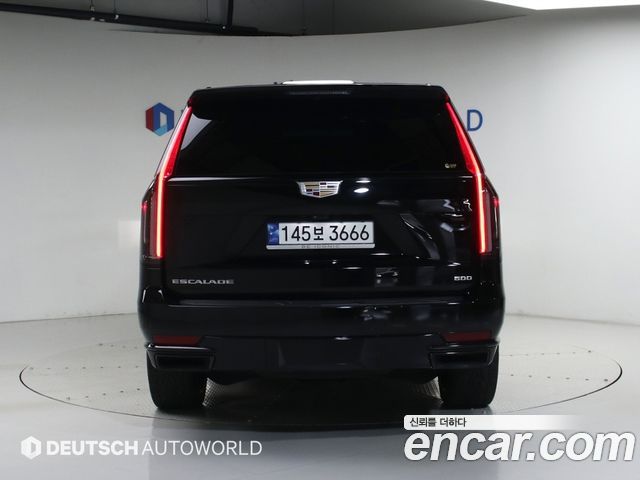 Cadillac Escalade 5-го поколения 6.2 ESV ESV Sports Platinum - фото 3
